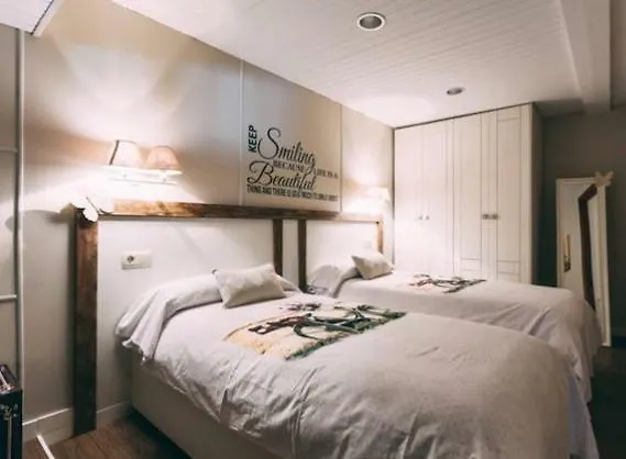 Bello Alojamiento Noa Apartment Blanes 0*,